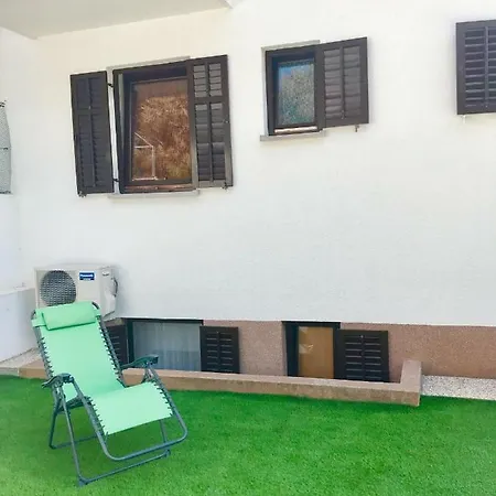 Lisac Apartment